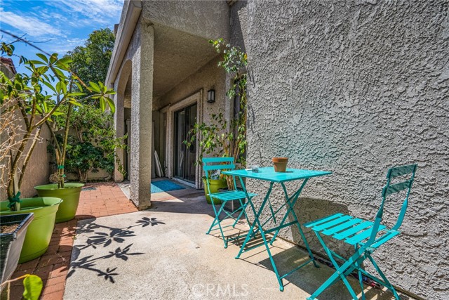 4752 Tiara Drive, Huntington Beach CA: https://media.crmls.org/medias/939f49c5-4f37-49c0-beaf-76b385ded3ed.jpg