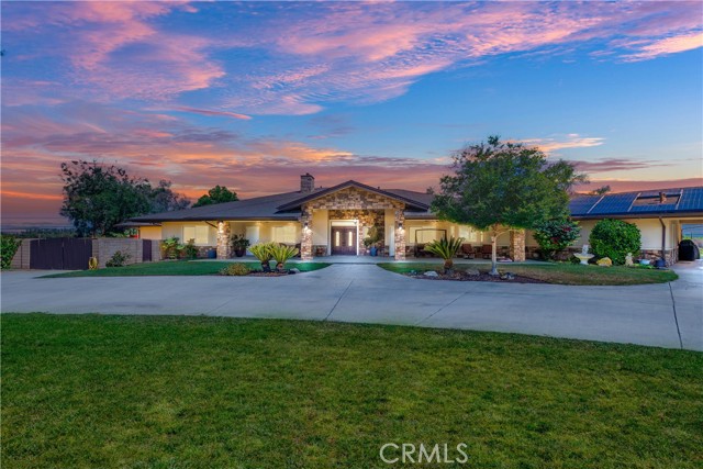 38792 Comanche Point Road, Arvin CA: https://media.crmls.org/medias/93a026a0-d00d-4093-9a44-97adec70c30a.jpg
