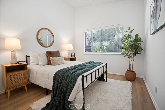 Detail Gallery Image 10 of 17 For 18244 Jovan St, Tarzana,  CA 91335 - 4 Beds | 2 Baths