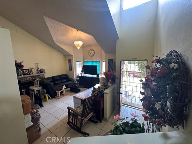 Detail Gallery Image 9 of 42 For 4612 Walnut St, Baldwin Park,  CA 91706 - 3 Beds | 3 Baths