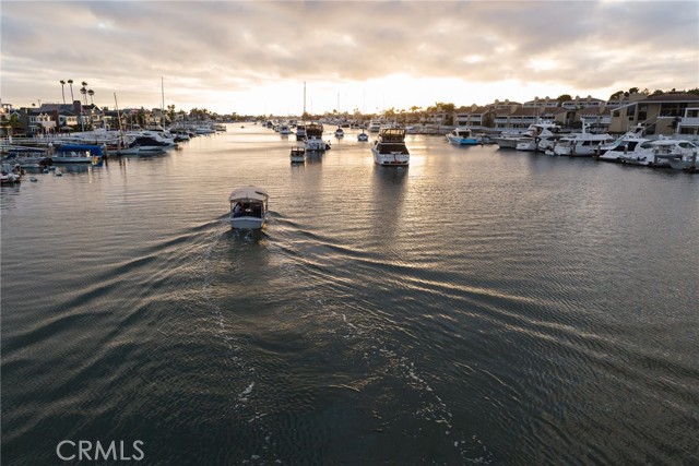 Detail Gallery Image 18 of 38 For 112 31st a,  Newport Beach,  CA 92663 - 3 Beds | 2 Baths
