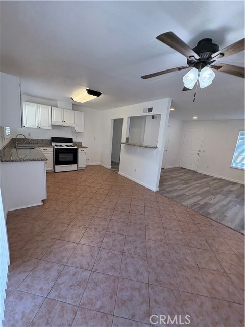 2234 W Avenue K13, Lancaster CA: https://media.crmls.org/medias/93a18f44-50be-4208-b389-96e6300ca06d.jpg