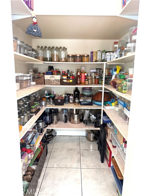 Detail Gallery Image 12 of 43 For 12558 Corellian Ct, Cerritos,  CA 90703 - 4 Beds | 3 Baths