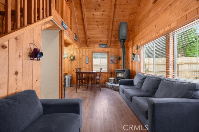 Detail Gallery Image 20 of 27 For 747 Holmes Ln, Sugarloaf,  CA 92386 - 2 Beds | 1 Baths