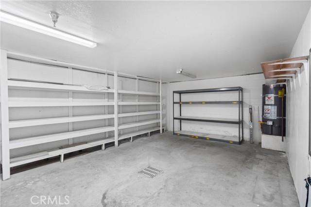 215 N Maple Avenue, Montebello CA: https://media.crmls.org/medias/93a36109-2d00-4108-8cb9-caaa1a37f607.jpg