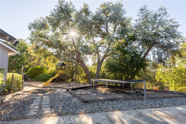 7025 San Gabriel Road, Atascadero CA: https://media.crmls.org/medias/93a37b86-1922-4fbd-b5b9-c1835092657a.jpg