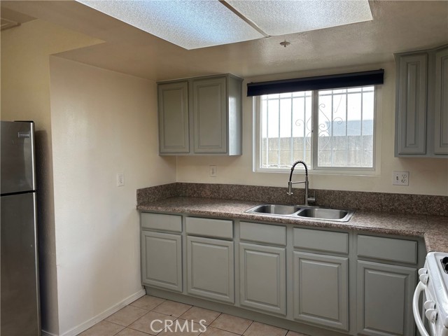 Detail Gallery Image 8 of 17 For 127 N 5th Street #a, Alhambra,  CA 91801 - 3 Beds | 2/1 Baths