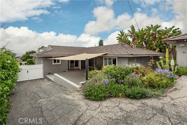 2124 Via Rivera, Palos Verdes Estates CA: https://media.crmls.org/medias/93a44fc3-80b8-4da1-8762-fc510b3143ce.jpg