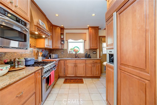 2804 Green Lane, Redondo Beach, California 90278, 3 Bedrooms Bedrooms, ,3 BathroomsBathrooms,Residential,Sold,Green,SB22001890