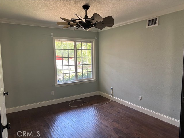 Image 15 of 41 For 777 Oak Knoll Street