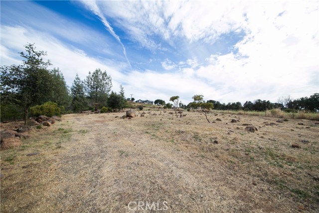 21541 Yankee Valley Road, Hidden Valley Lake CA: https://media.crmls.org/medias/93a63eeb-cc69-414e-bbf4-73814706e2a3.jpg