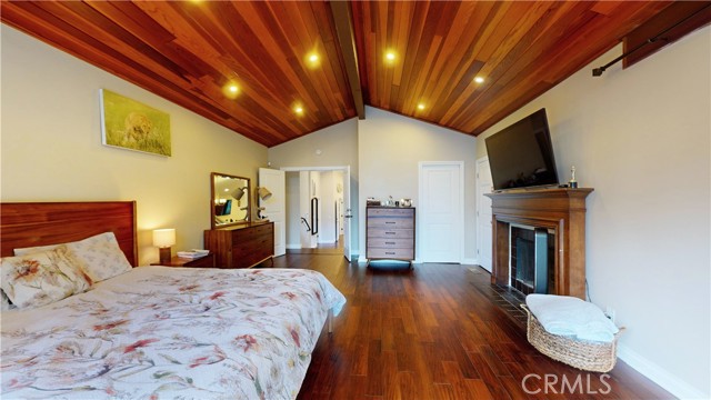 Vaulted ceilings in Primary Bedroom