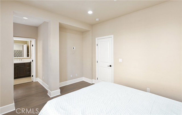 Detail Gallery Image 56 of 61 For 115 Candleglow, Irvine,  CA 92602 - 5 Beds | 5/1 Baths