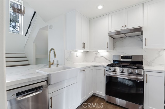 Detail Gallery Image 5 of 21 For 19 Garrison Loop, Ladera Ranch,  CA 92694 - 3 Beds | 2 Baths