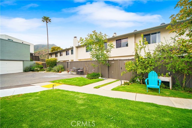 6216 Tapia Drive, Malibu CA: https://media.crmls.org/medias/93a79a12-f4e3-4bcf-bd5c-f1d0ae9d8195.jpg