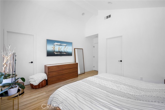 2305 Henrietta Avenue, La Crescenta CA: https://media.crmls.org/medias/93a81e1e-6408-42f2-b36f-aef7caa7d4d5.jpg