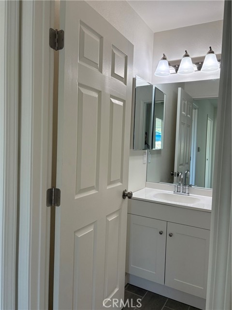 Detail Gallery Image 8 of 18 For 32224 Emerald, Lucerne Valley,  CA 92356 - 3 Beds | 2 Baths