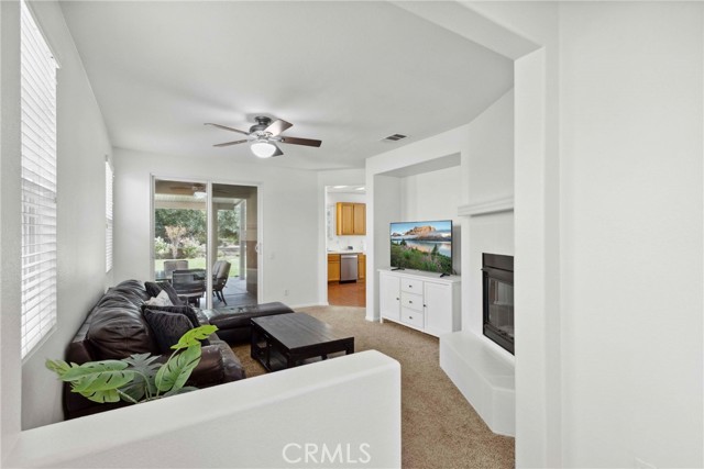 Image 3 of 62 For 33184 Puffin Street
