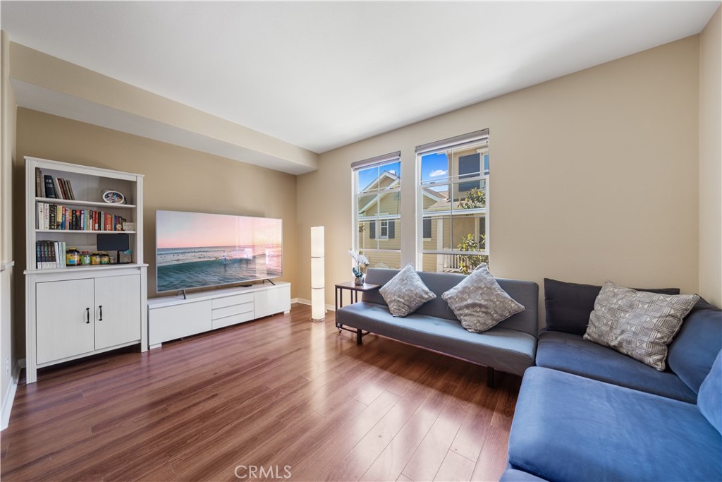 414 Silk Tree