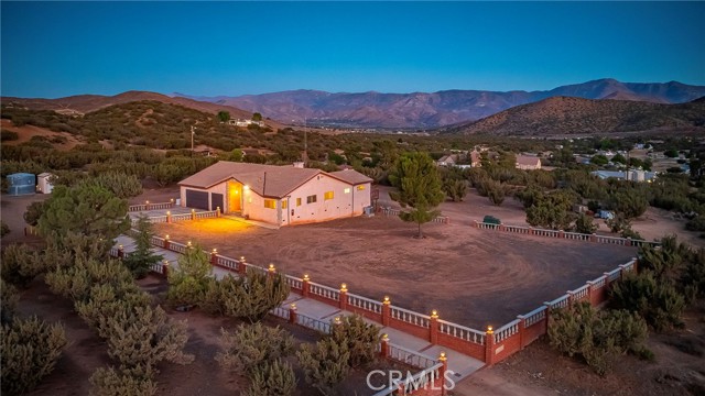 34954 Juniper Valley Road, Acton CA: https://media.crmls.org/medias/93ac7d50-e19a-473d-bfab-8e226916d704.jpg