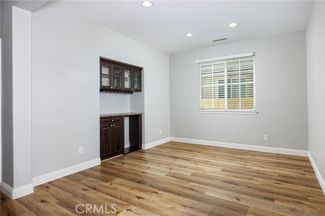 Detail Gallery Image 7 of 28 For 32056 Red Mountain, Temecula,  CA 92592 - 4 Beds | 2/1 Baths