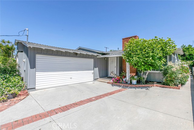 Detail Gallery Image 4 of 45 For 14719 Wyandotte St, Van Nuys,  CA 91405 - 2 Beds | 1/1 Baths