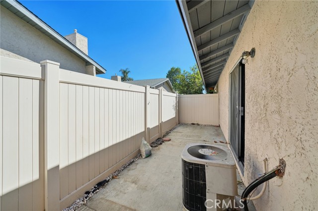 Detail Gallery Image 18 of 31 For 2891 Canyon Crest #68,  Riverside,  CA 92507 - 2 Beds | 2 Baths