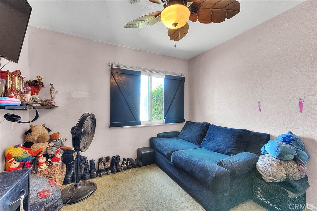 https://media.crmls.org/medias/93ad4614-4643-4d8f-8595-341b03a77721.jpg?preset=X-Large