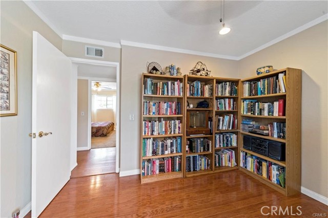 Detail Gallery Image 11 of 19 For 2208 E Linfield, Glendora,  CA 91740 - 4 Beds | 2 Baths