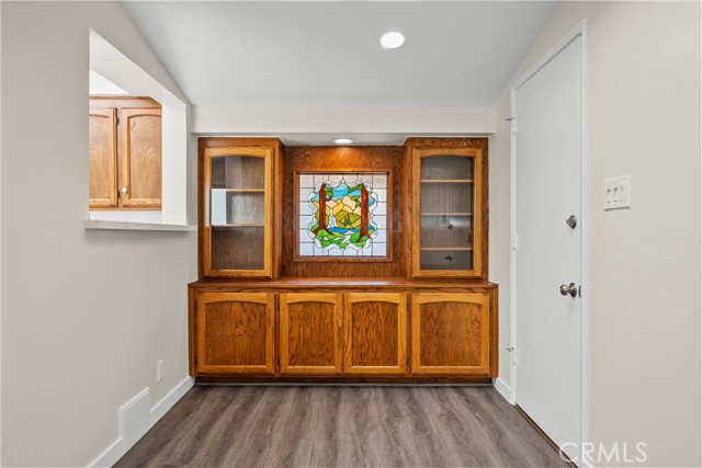 Detail Gallery Image 17 of 32 For 18644 Liggett St, Northridge,  CA 91324 - 3 Beds | 2 Baths