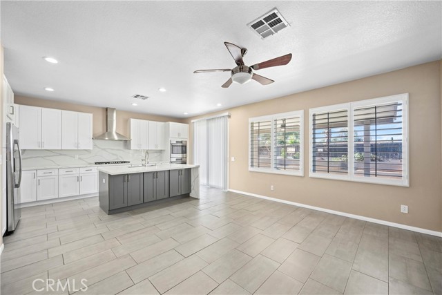 Detail Gallery Image 11 of 29 For 16411 Spirit Rd, Moreno Valley,  CA 92555 - 4 Beds | 2 Baths