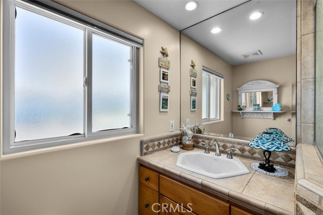 1372 W Sepulveda Street, San Pedro CA: https://media.crmls.org/medias/93aea2fe-c67d-415d-a26c-9597ebbd1147.jpg