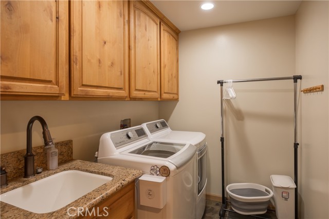 Detail Gallery Image 19 of 39 For 41537 Mockingbird, Big Bear Lake,  CA 92315 - 4 Beds | 3/1 Baths