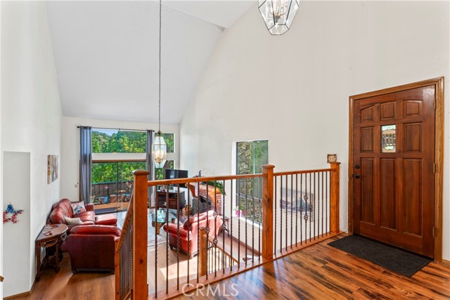 Image 13 of 52 For 27528 Ashwood Lane