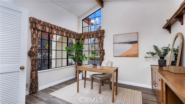 54 Falcon Ridge Drive, Pomona CA: https://media.crmls.org/medias/93b003b1-8364-4bd8-ba27-aff59f37f10d.jpg
