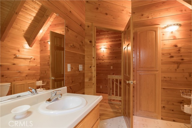 Detail Gallery Image 22 of 49 For 33291 Wild Rose Dr, Green Valley Lake,  CA 92341 - 3 Beds | 3 Baths