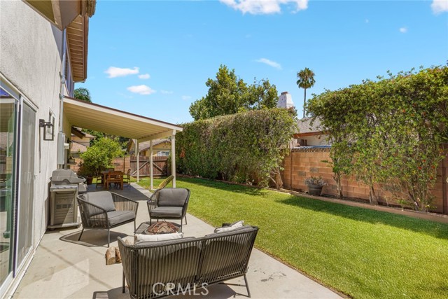 27556 Glasser Avenue, Canyon Country CA: https://media.crmls.org/medias/93b0b4be-a4ae-4836-a66a-d5d4e8eae705.jpg