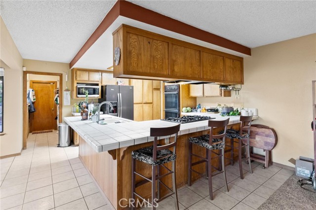 Detail Gallery Image 10 of 19 For 2390 Trinity Rd, Pinon Hills,  CA 92372 - 3 Beds | 2 Baths