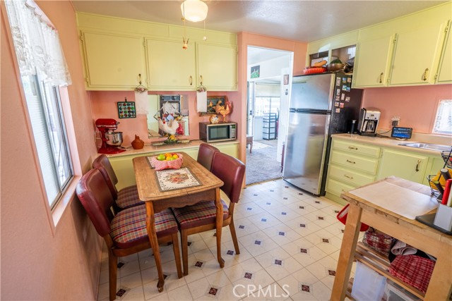 Detail Gallery Image 9 of 21 For 1120 E Mission Rd #20,  Fallbrook,  CA 92028 - 1 Beds | 1 Baths