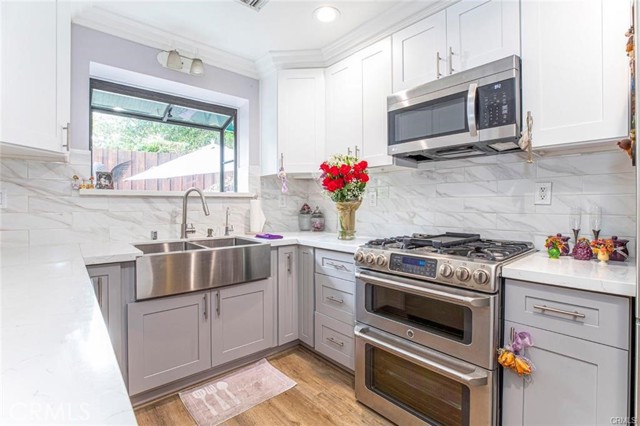 Detail Gallery Image 16 of 44 For 2313 Hollister, Glendale,  CA 91206 - 3 Beds | 2 Baths