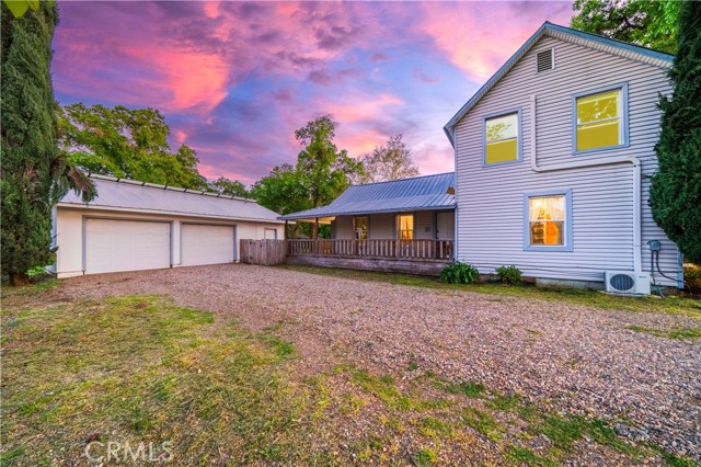 1711 Shasta Street, Anderson CA: https://media.crmls.org/medias/93b30a61-ac7f-48d7-847b-90724b471735.jpg