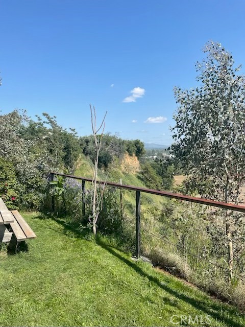 65 Oroview Drive, Oroville CA: https://media.crmls.org/medias/93b312a9-f4b9-4e75-ab2c-d414dae538bb.jpg