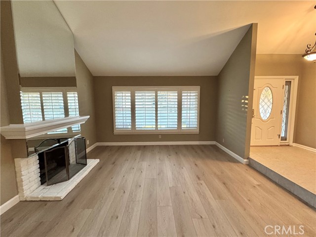 Detail Gallery Image 5 of 39 For 6951 Lawn Haven, Huntington Beach,  CA 92648 - 5 Beds | 3 Baths