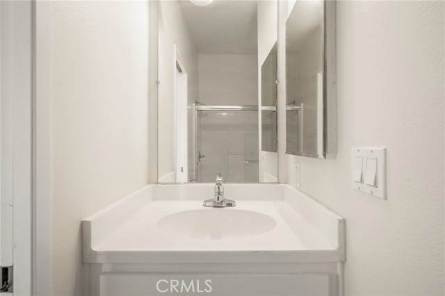Detail Gallery Image 23 of 36 For 8250 Lankershim Blvd #36,  North Hollywood,  CA 91605 - 2 Beds | 2 Baths