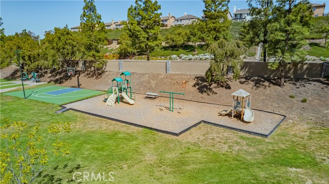 Detail Gallery Image 52 of 59 For 38285 Oaktree, Murrieta,  CA 92562 - 2 Beds | 2/1 Baths