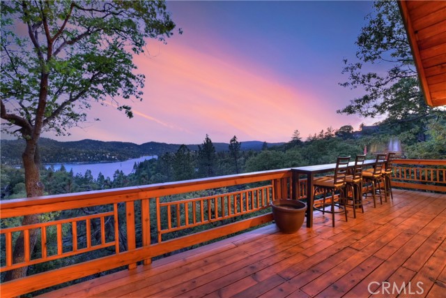 Detail Gallery Image 14 of 70 For 1254 Yosemite Dr, Lake Arrowhead,  CA 92352 - 4 Beds | 2 Baths