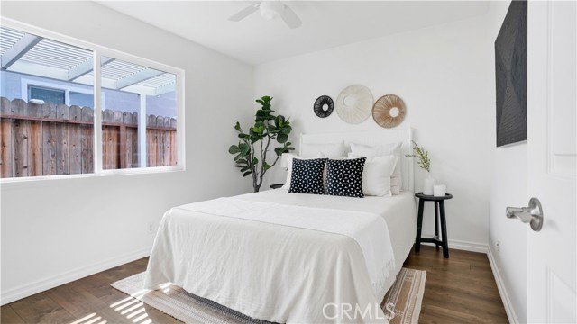 25012 Express Drive, Laguna Hills CA: https://media.crmls.org/medias/93b5d330-c414-455d-945e-59aa279805f2.jpg