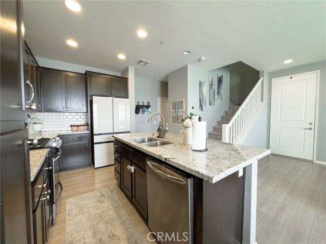 5485 San Roberto, San Diego CA: https://media.crmls.org/medias/93b6318c-aa5f-4e72-92e3-8649f4fd695d.jpg