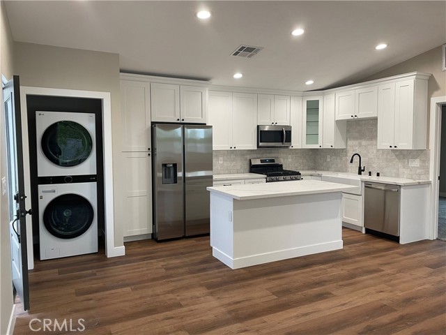 824 S Dune Street, Anaheim CA: https://media.crmls.org/medias/93b6d0b6-dad1-4a41-9e83-64bef9470722.jpg