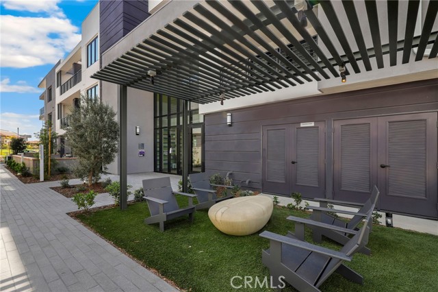 Detail Gallery Image 1 of 38 For 16175 Dawn Way #202,  Tustin,  CA 92782 - 2 Beds | 2 Baths